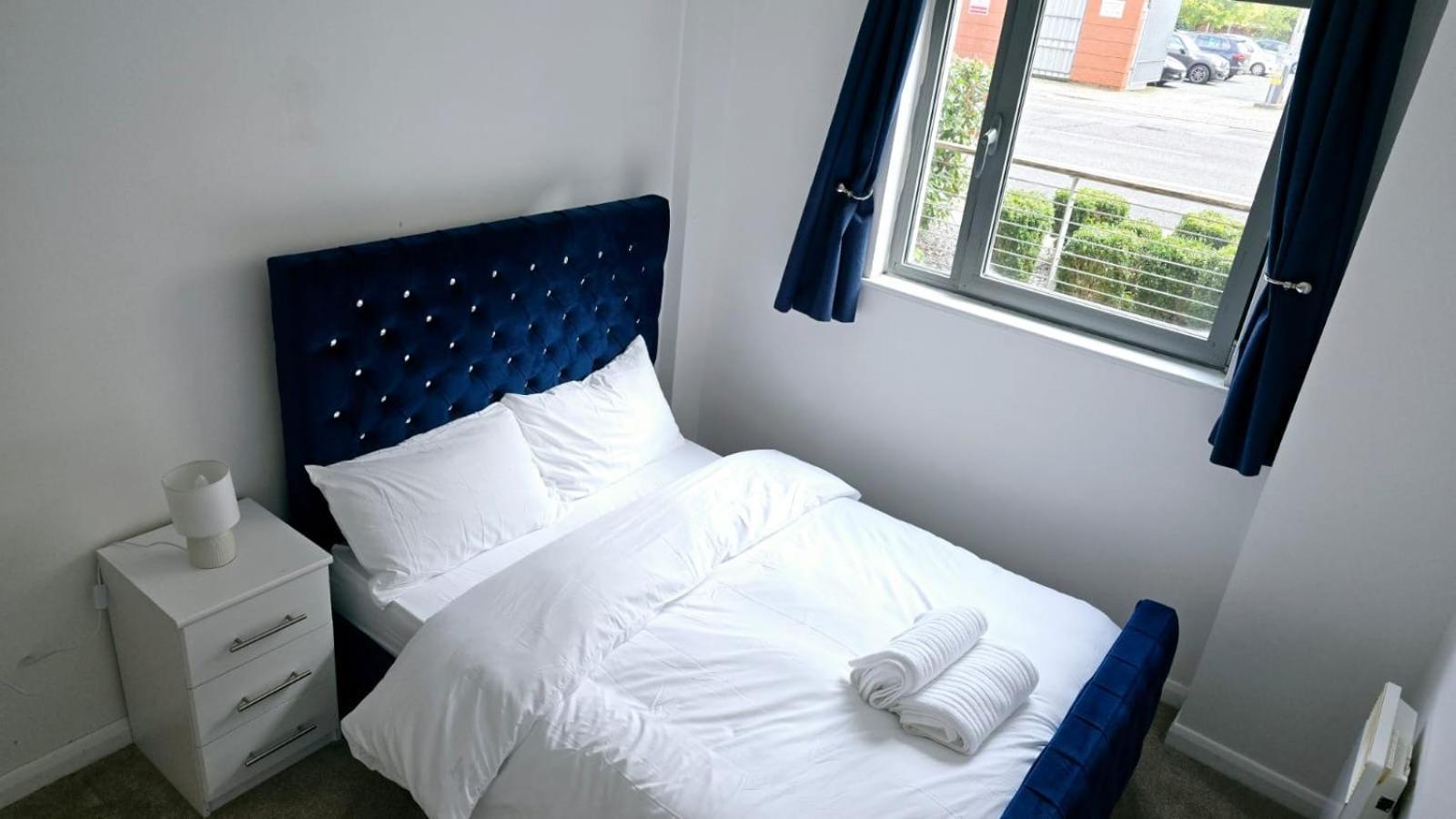 Luxury Green 1 Bed City Centre Apartment Close To Mailbox,Bullring, Broad Street For Leisure And Families Бирмингам Екстериор снимка