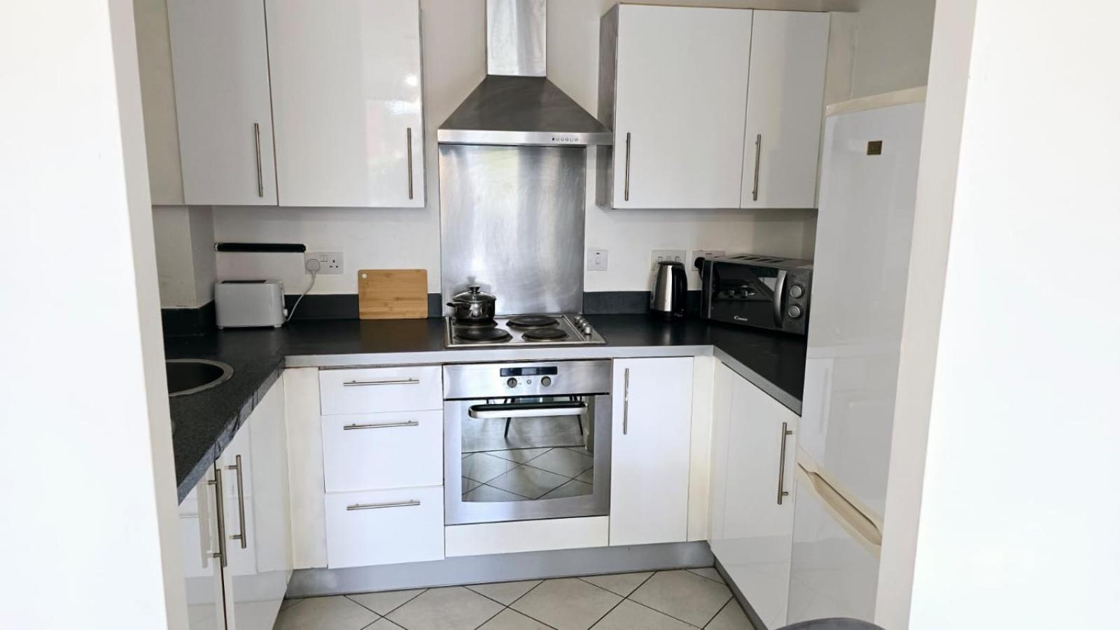 Luxury Green 1 Bed City Centre Apartment Close To Mailbox,Bullring, Broad Street For Leisure And Families Бирмингам Екстериор снимка